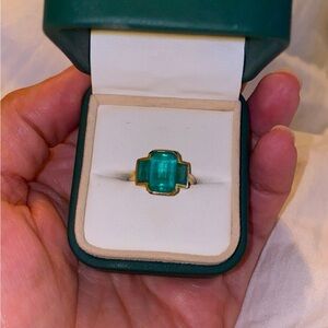 4+ carats Columbian Emerald ring
